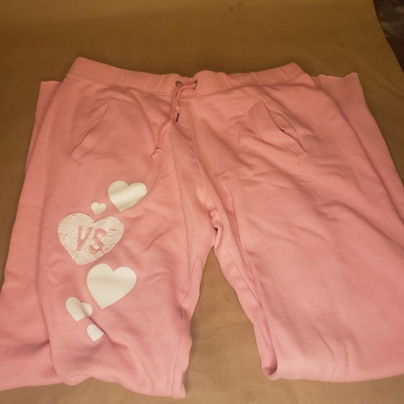 Victoria’s Secret Pink Heart Graphic Women’s Sweatpants – Size S - Picture 1 of 3